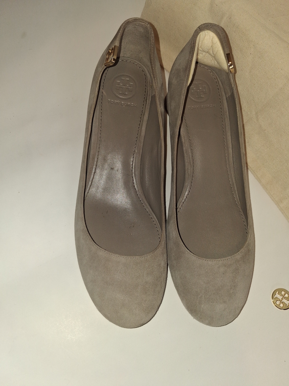 Tory Burch Grey/Taupe Suede Pumps